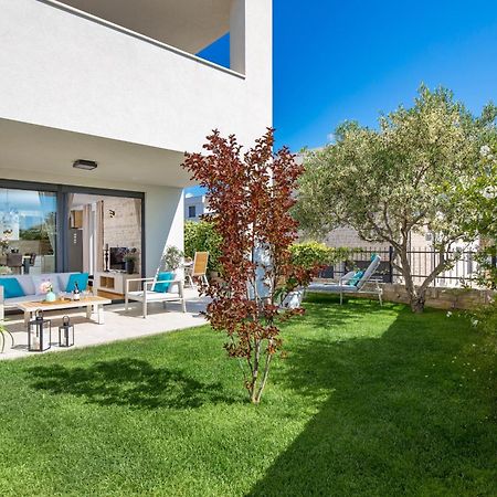 Luxury Apartment Hyperion With Private Pool And Garden Murter Exteriör bild
