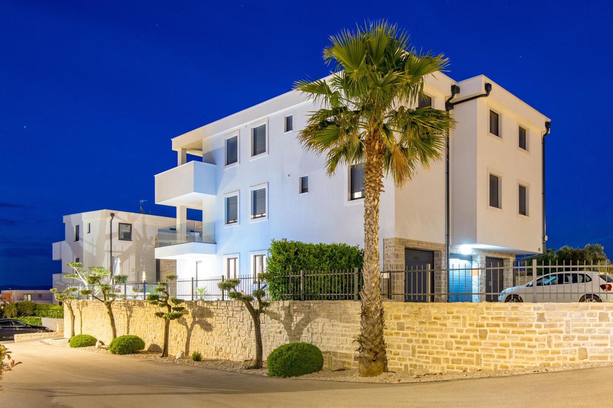 Luxury Apartment Hyperion With Private Pool And Garden Murter Exteriör bild